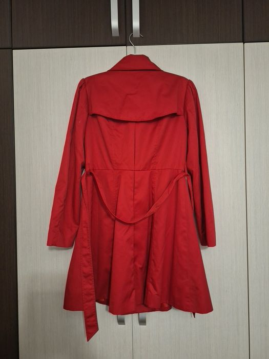 Pardesiu roșu H&M