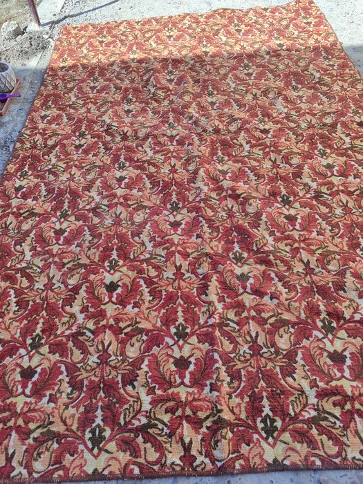 Продаются ковры в хорошем состоянии