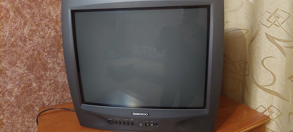 Телевизор Daewoo cтарого образца