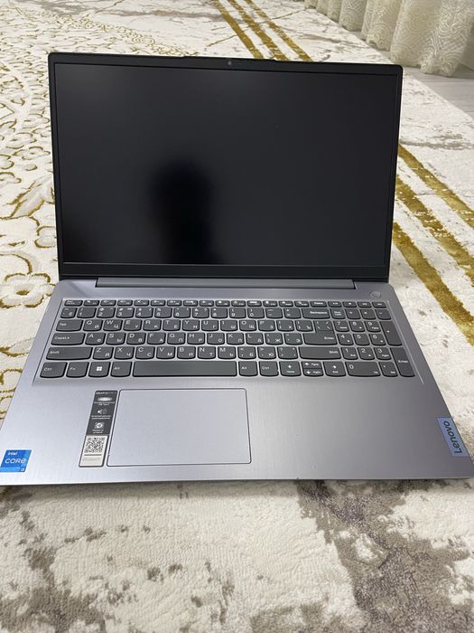 Ноутбук lenovooo