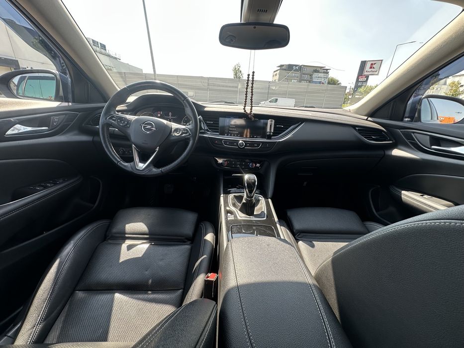 Opel insignia  Sports Tourer 1.6 diesel