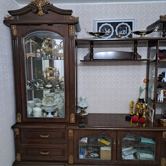 Гостиная горка -буфет