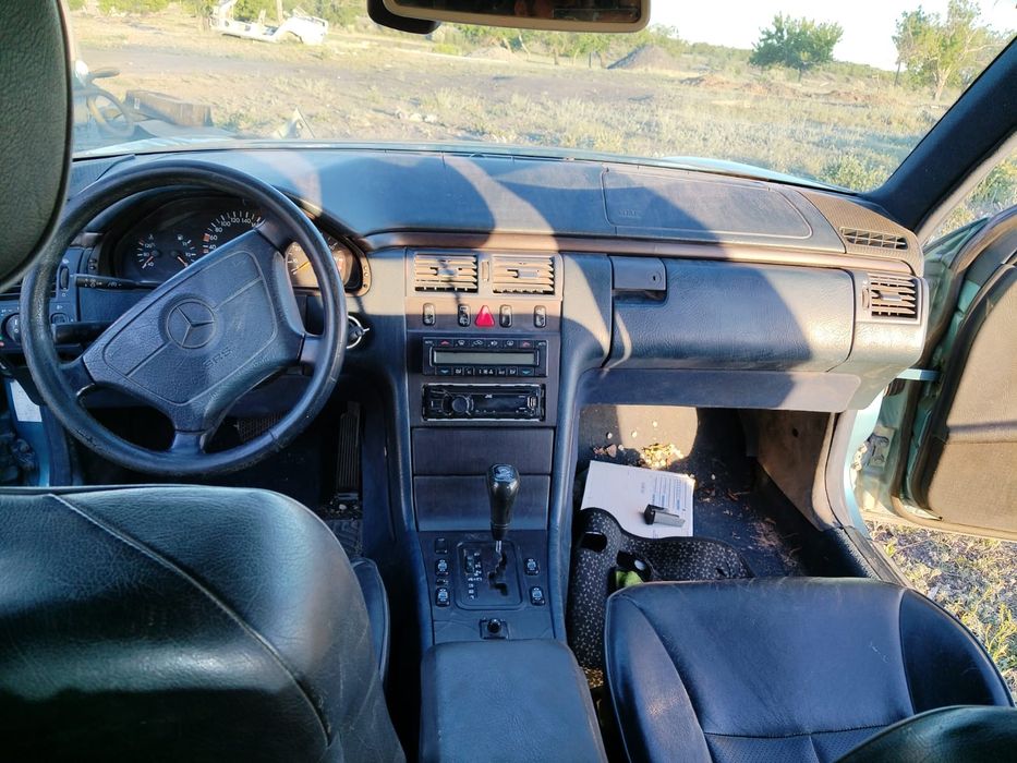 В разборе мерседес S210