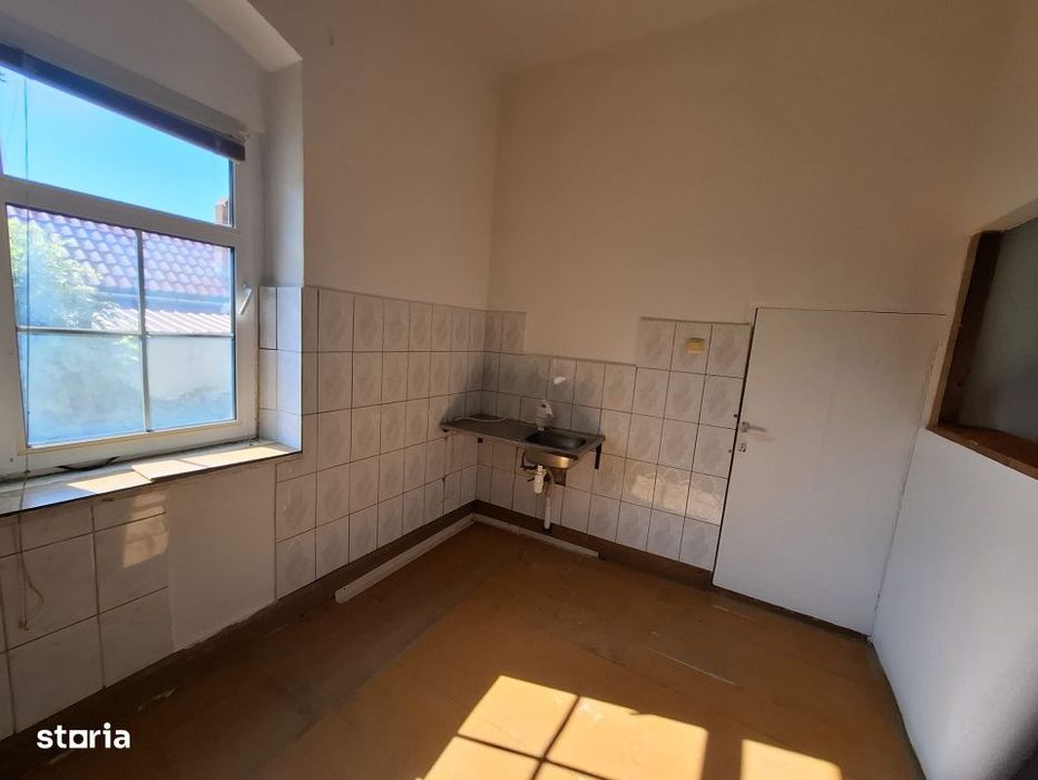 COMISION 0 !!! - Gelu – Casa 6 Camere – Proiect 2 Familii – Tere