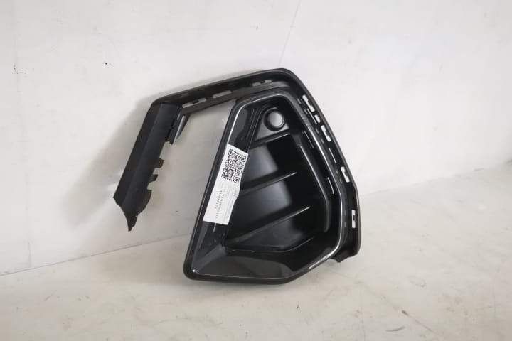 Оригинална странична решетка за фар с датчик в добро състояние С линия