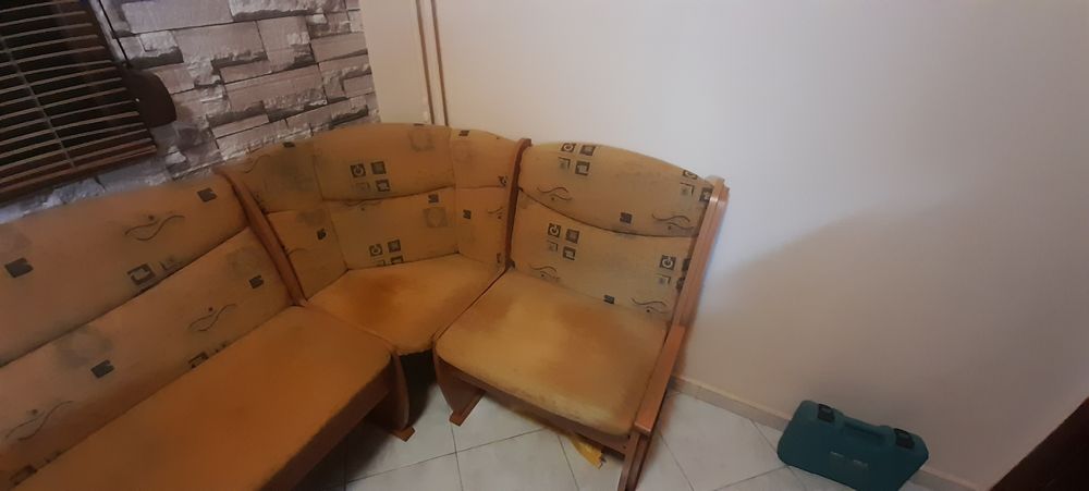 Кухненски ъгъл  много  запазен с ракла