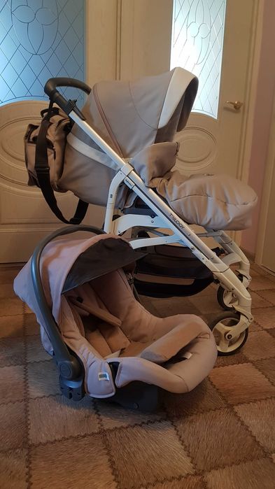 Продам коляску Inglesina Trilogy с автомобильным креслом до 1 года