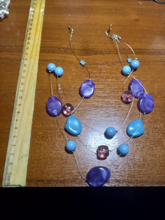 Ожирелье от Эйвон 1500тнг