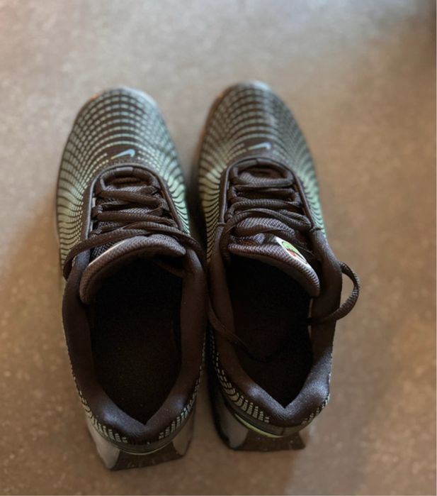 Adidasi Nike  36 unisex purtati o singura data