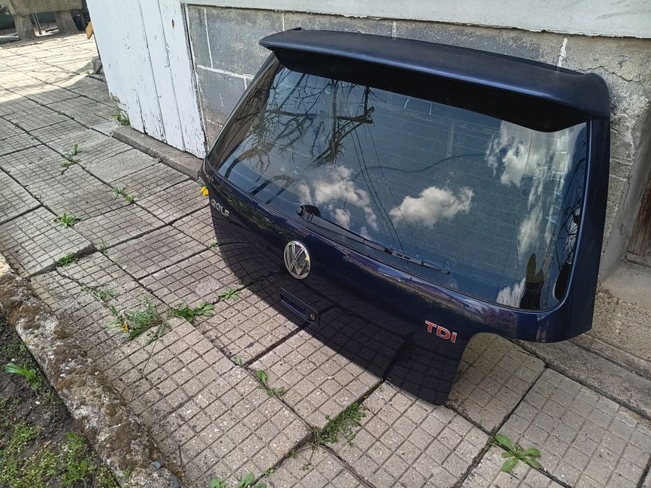 Заден капак за Голф 4 с GTI спойлер