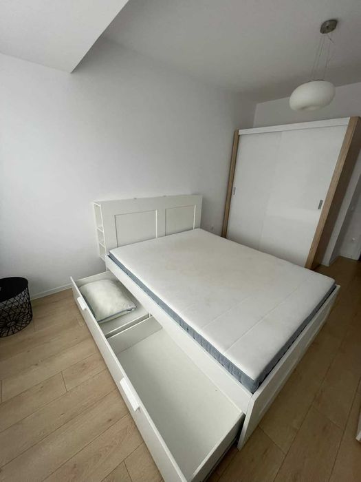 Set mobilier dormitor (Dressing / Comoda / Pat / Saltea / Noptiera)