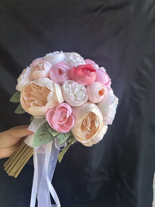 kelin guli Sun'iy guldan