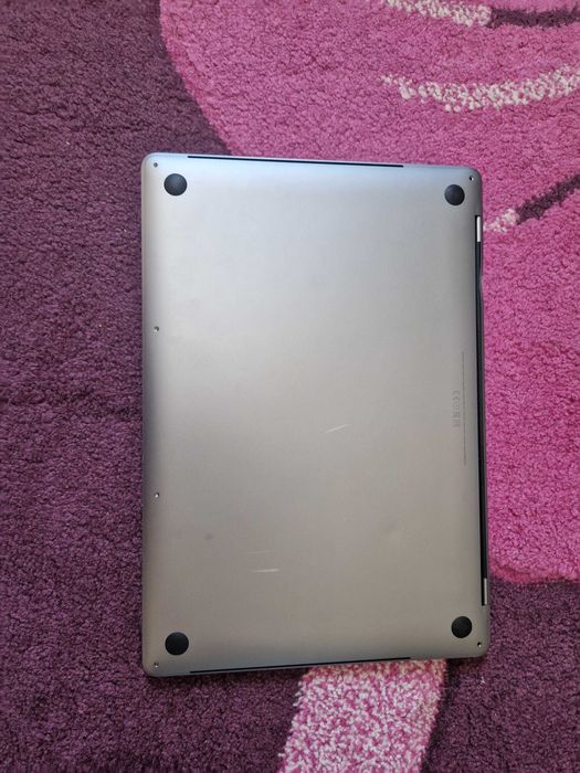 MacBook Pro 15 | i7 | 16GB | 256GB |