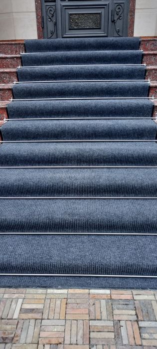 Kavralan gilam optim sotamiz ustonofka qilamiz narxi keshilgan arzon v