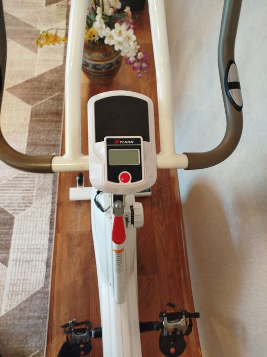 Продам тренажёрный велик