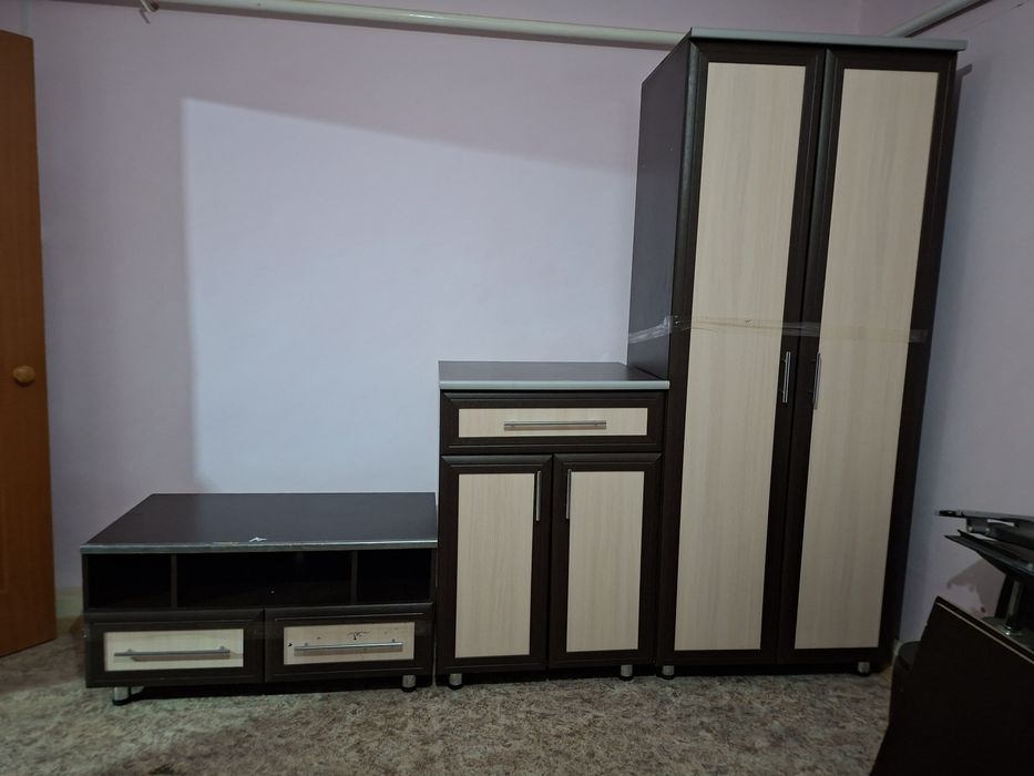 Продам шкаф с тв тумбой
