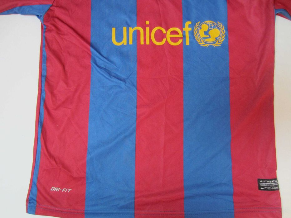 Tricou fotbal copil, Messi, Barcelona, masura S, Nike poliester produs oficial Barcelona stare f. buna