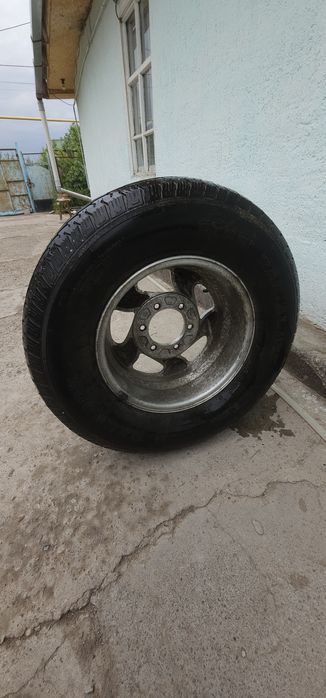 Продам диск с резиной 235х75х15