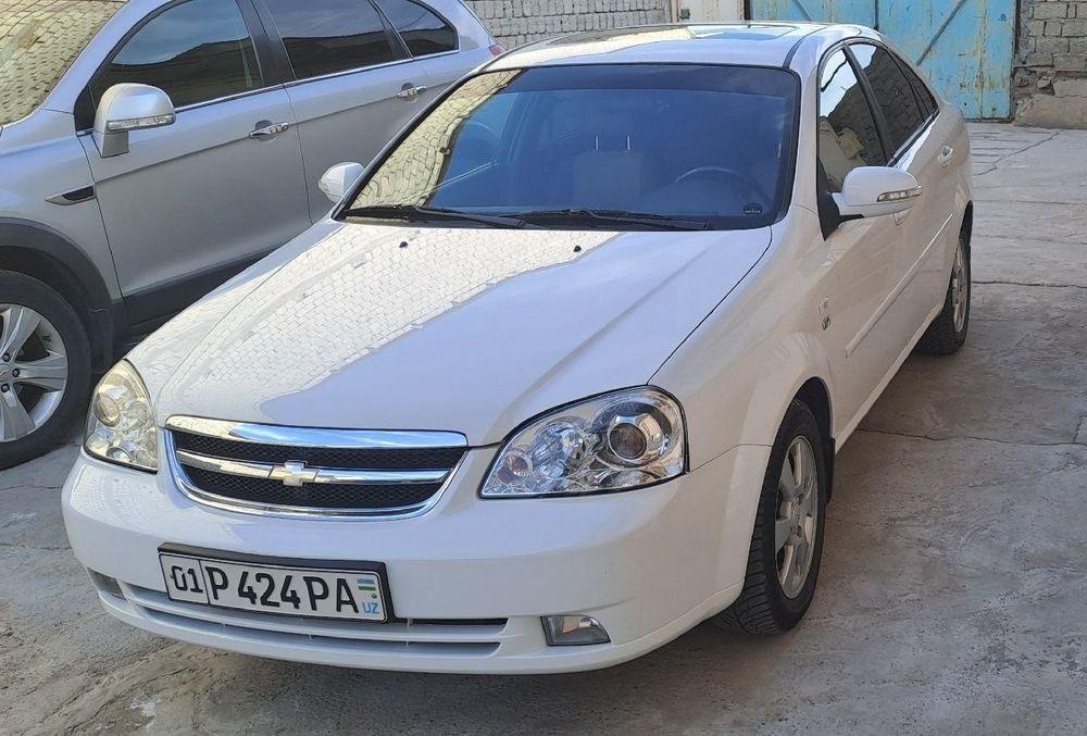 Ласетти 2013. 1.6 автомат пробег 155000  нахт ва вариантга  берилади