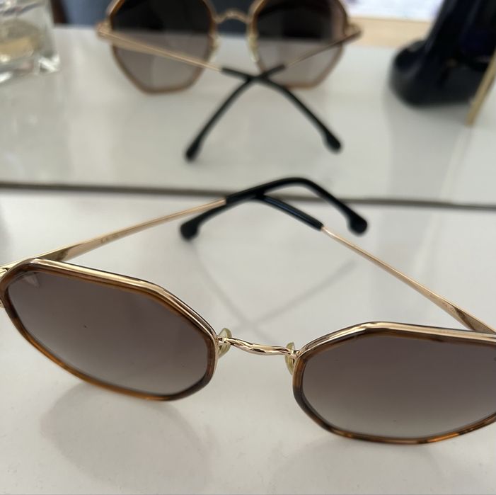 Слънчеви оригинални очила Carrera