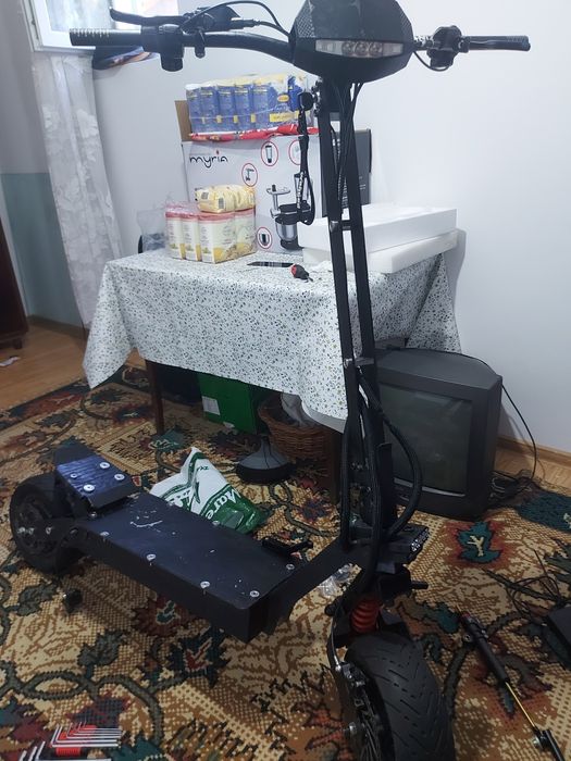 Vand/schimb Trotineta kukirin g4 2025  cu kukirin g2 master sau kukirin g2 +diff