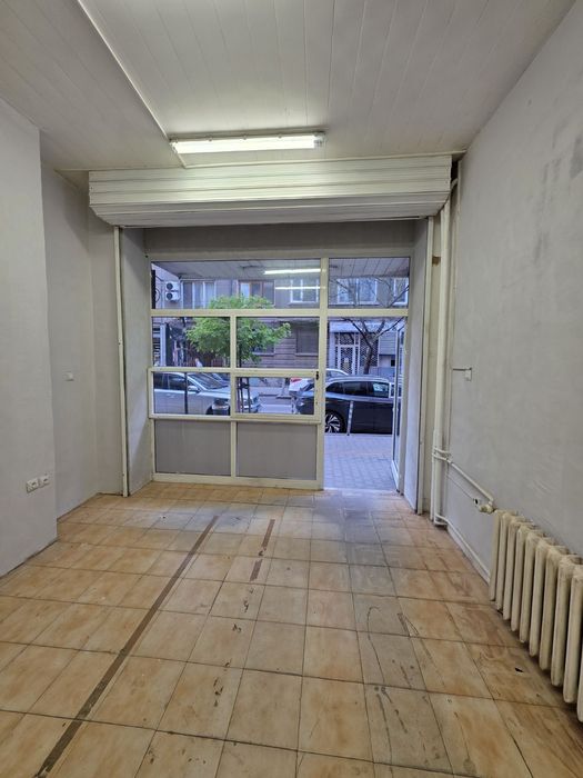 Дава се под наем Магазин в София, Център - 22 кв.м за 612 € - Снимка #4