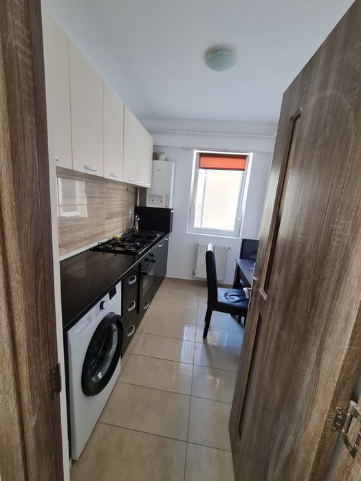 Inchiriez apartament 3 camere ,65m2 zona Oasului 86-90 Iris