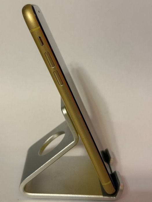 Apple iPhone XR – 128 GB