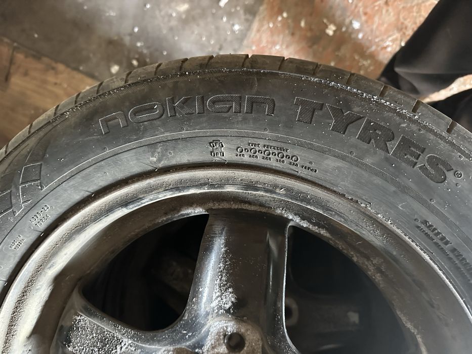 Шины nokian 205/60/16