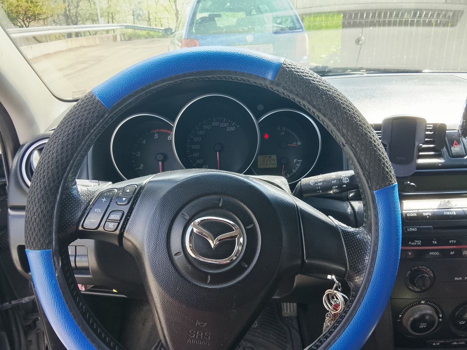 Vând Mazda3 2005