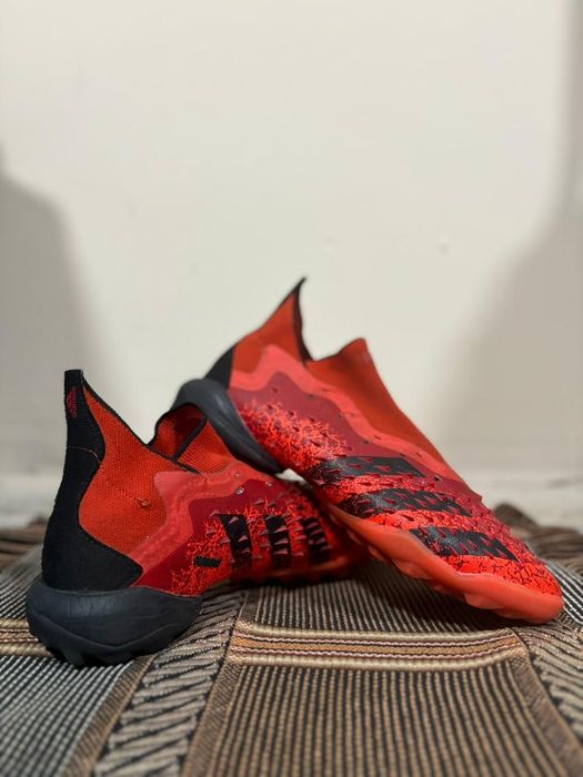 Adidas Predator, красный