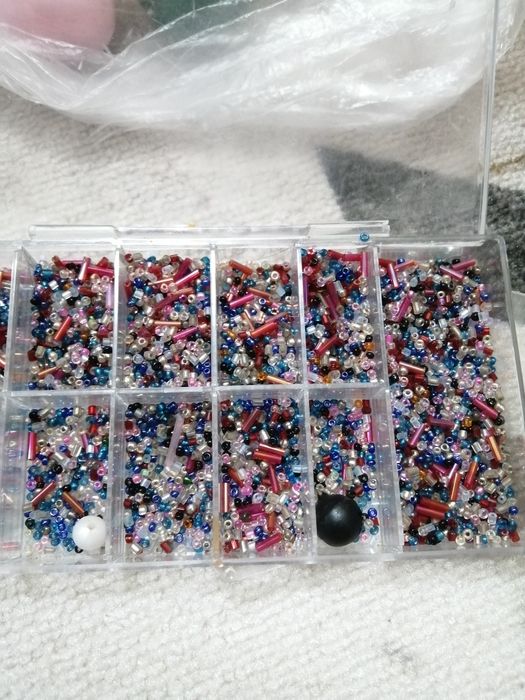 Мозаика, бисер, фишки продам