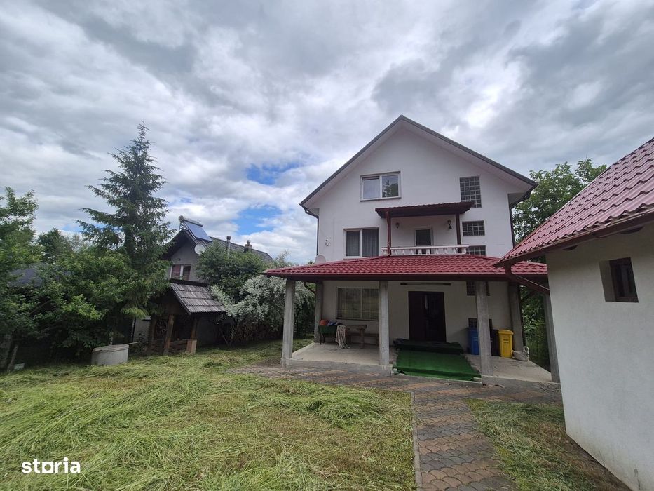 Pensiune zona ARBORE-Bucovina de vânzare