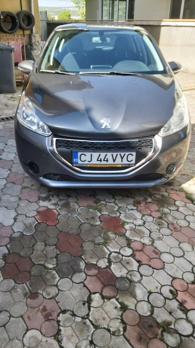 PEUGEOT 208 2014