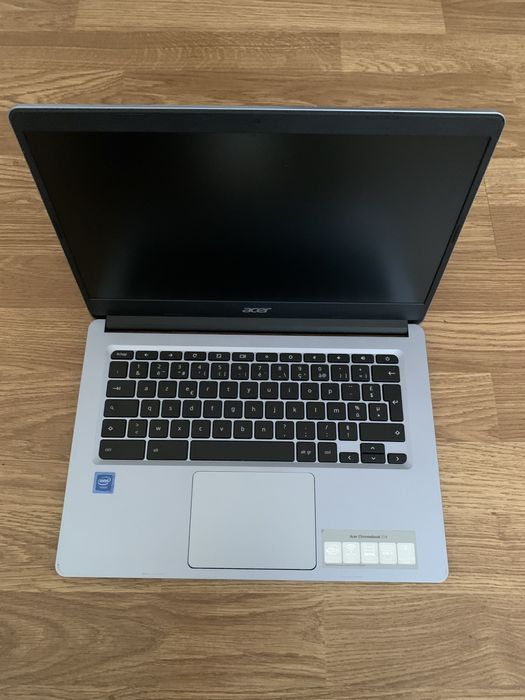 Laptop Acer ChromeOS defect pe alimentare nu porneste este complet.