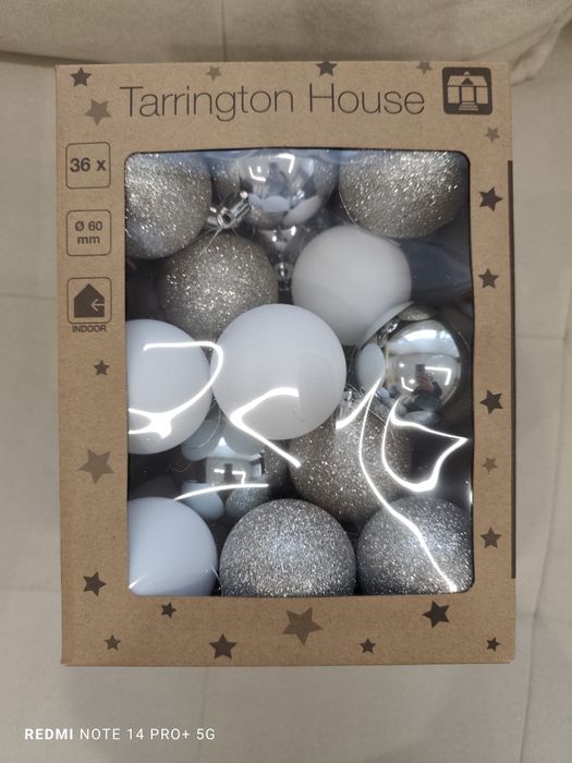 Коледни топки, украса