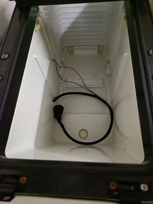 Хладилник 24 V, / за камион