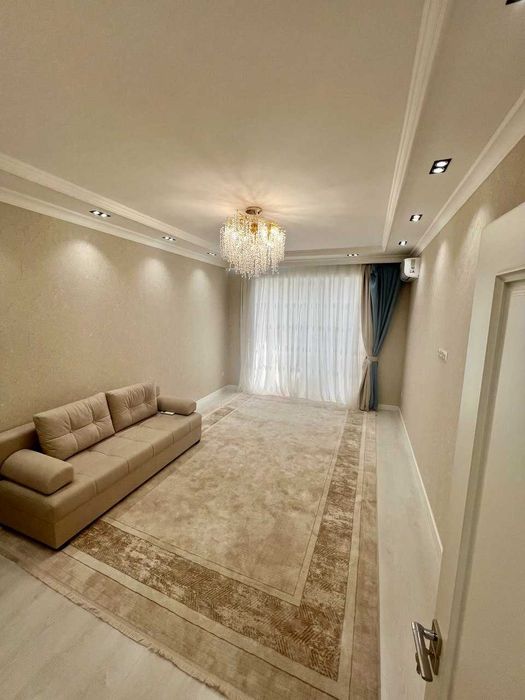 Аренда квартира в ЖК Ёшлик старий Парламент 3-ком р-н Чиланзар-19