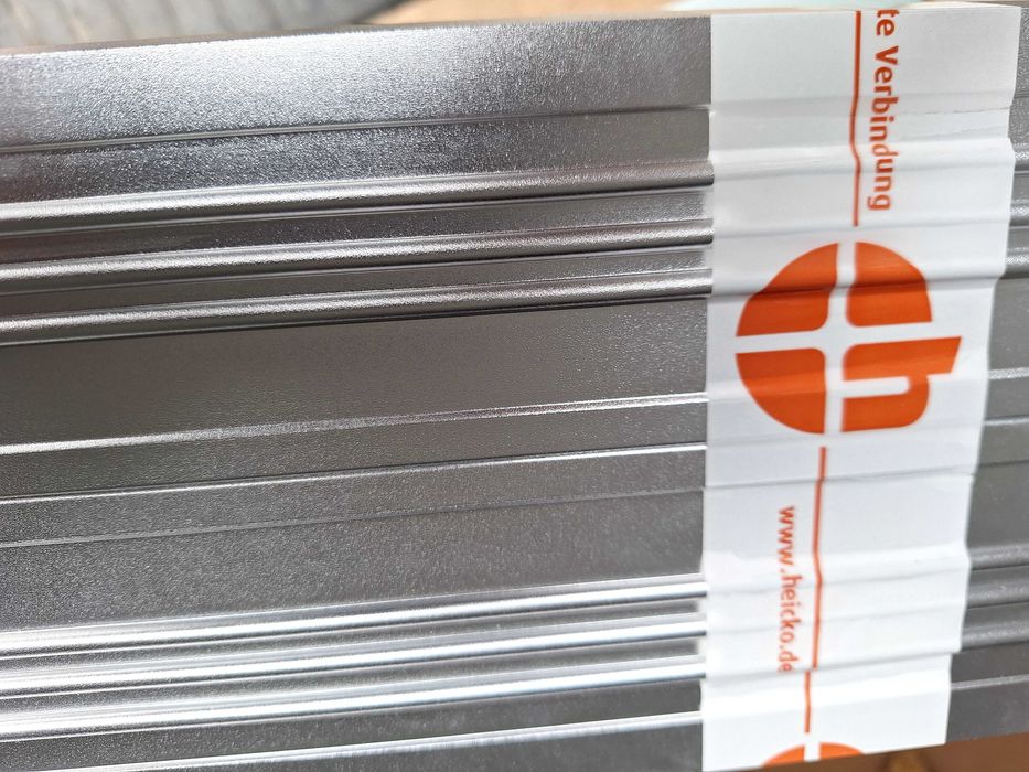 Invertor auto  HEICKO 3000W/2×230V