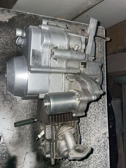 Продам  мотор 125 куб