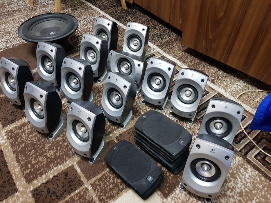 Z5500 sateliți sau difuzoare pt sateliți!