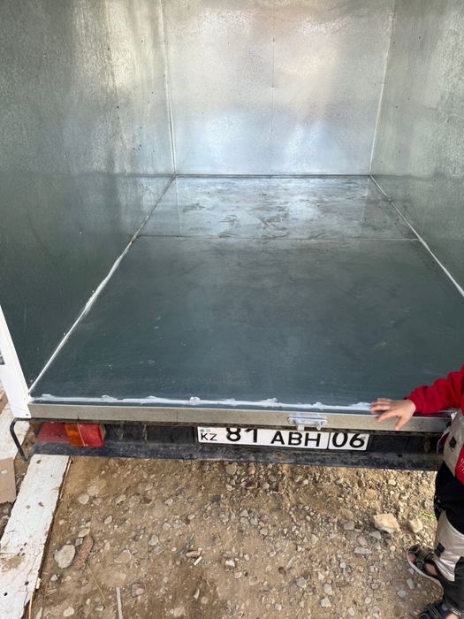 Продается прицеп термобудка