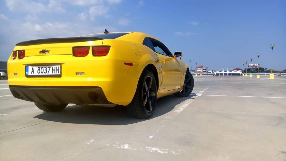 Bumblebee Camaro - кола за бал