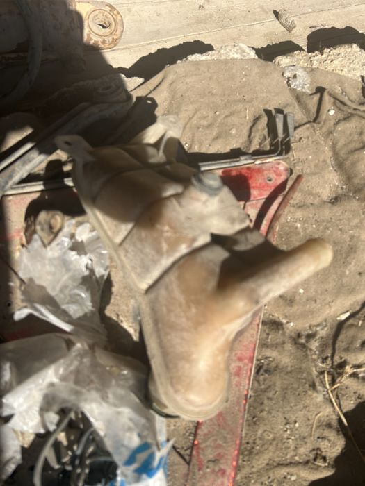 Автозапчасти мерседес 124