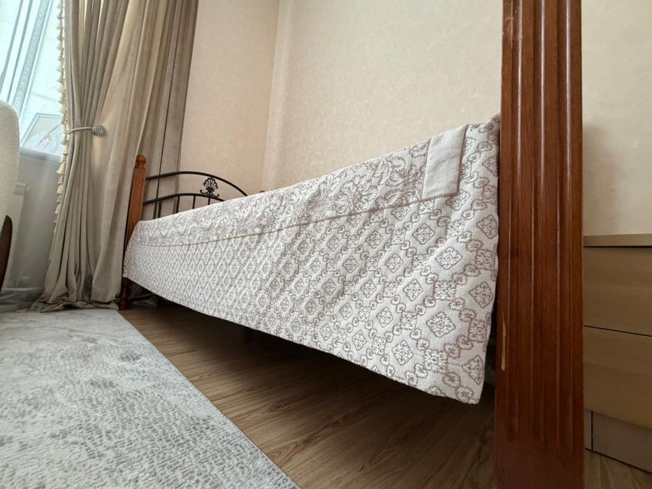 Односпальная кровать