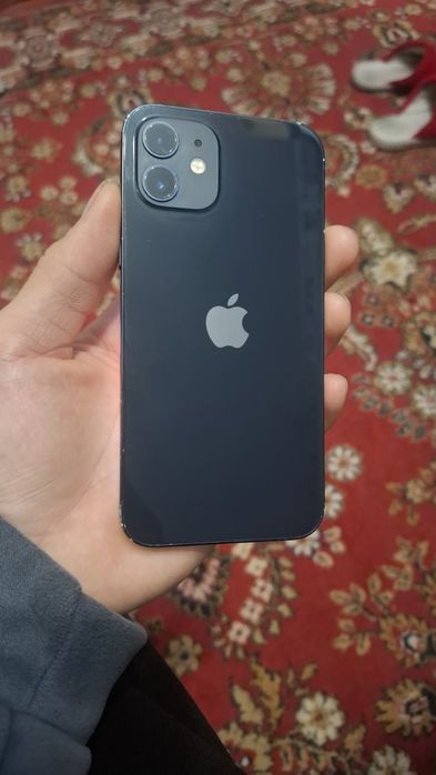 Продаюю айфон 12