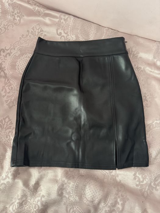 Кожаная юбка.