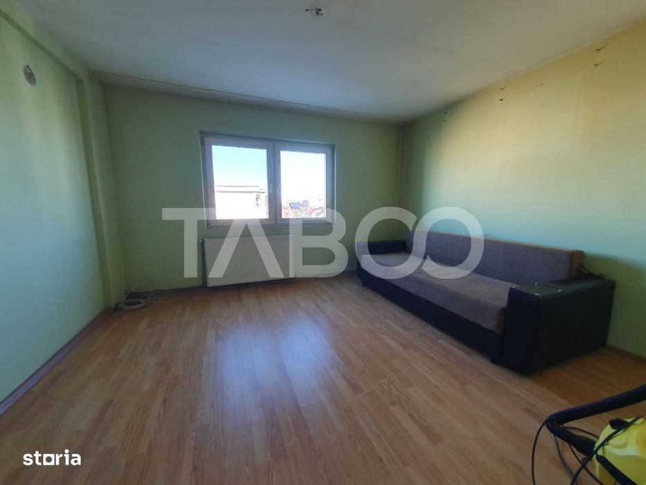 Apartament 3 camere decomandat 80 mp + 2 balcoane zona Teiului