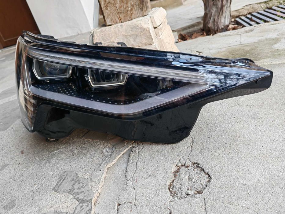 Фар Audi E-Tron LED Десен/Фар Ауди Е-Трон Оригинален