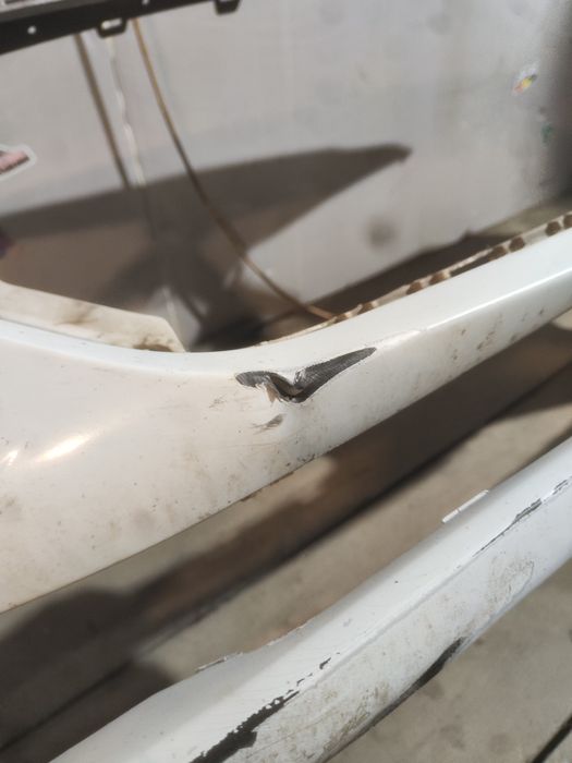 бампер hyndai accent 2021 года